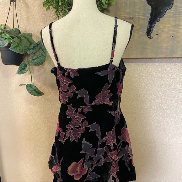 NWOT Lulus I Love You Amore Black Floral Velvet Tiered Maxi Dress - Picture 9 of 10